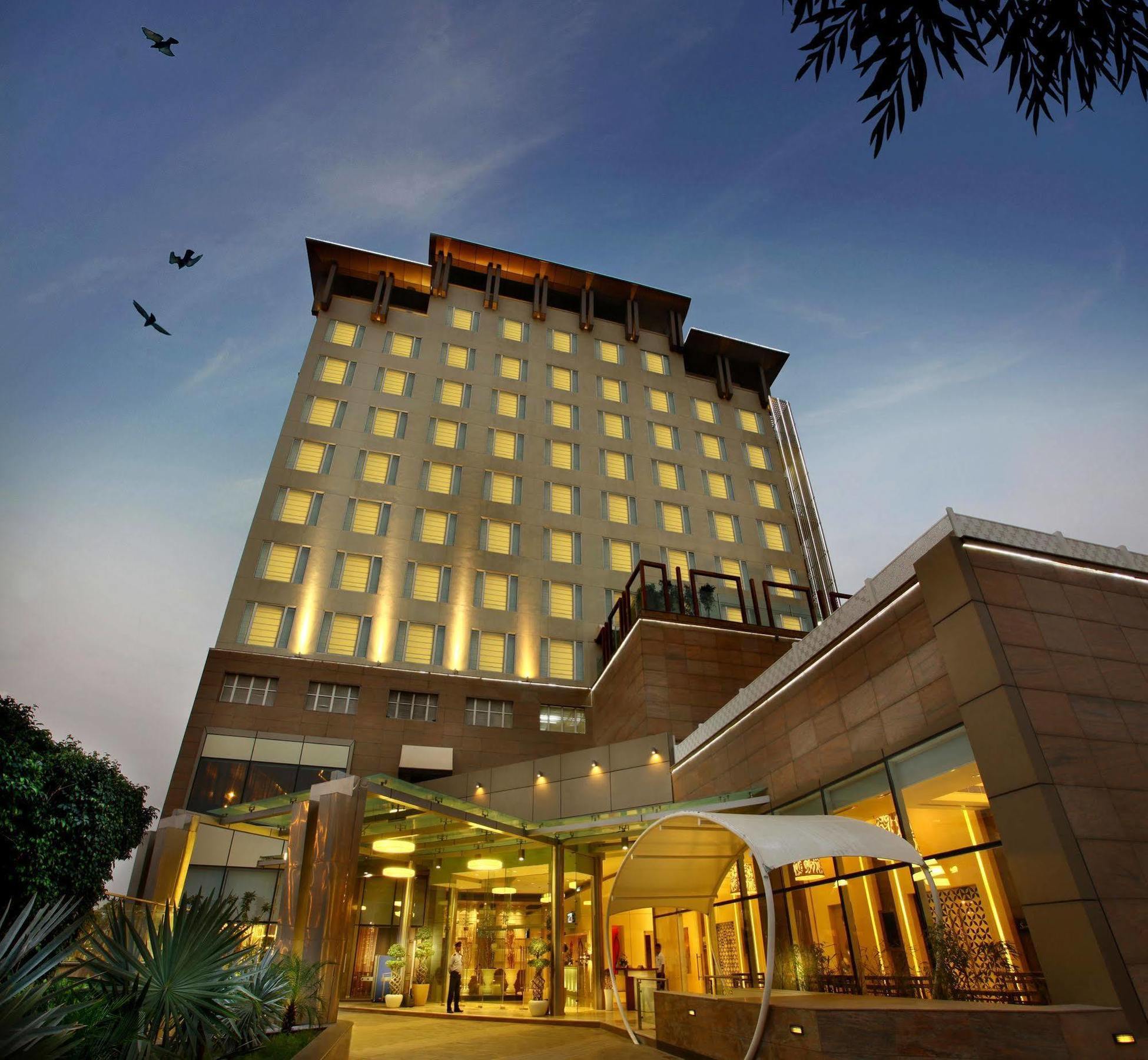 Отель Park Plaza Shahdara Нью-Дели Экстерьер фото